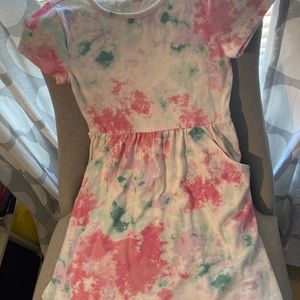 Girls short sleeve pocketed dress